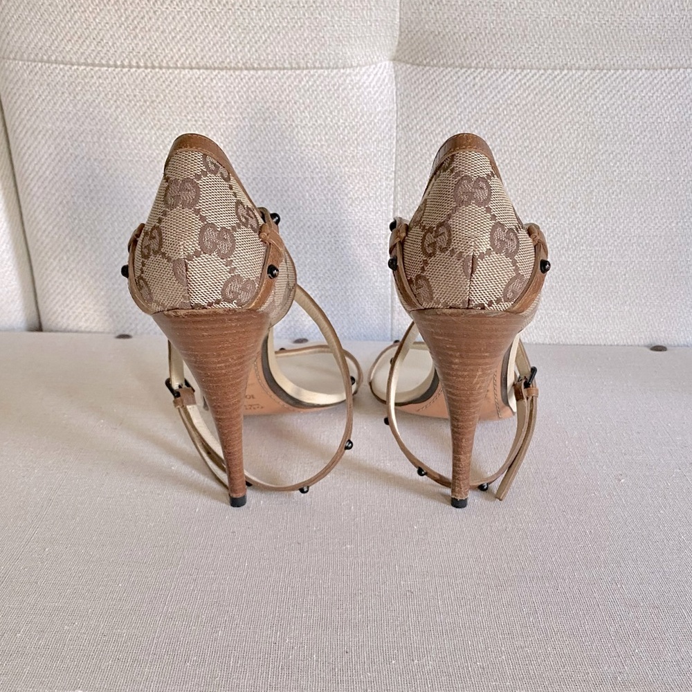❌❌SOLD ❌❌Gucci Strappy Shoes - Picture 3 of 9